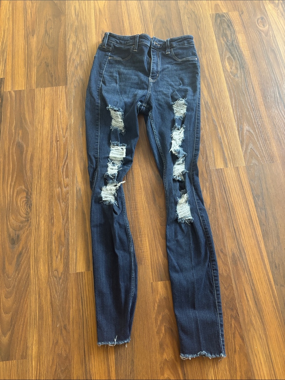 Hollister Dark Blue Distressed Women's Skinny Jeans
